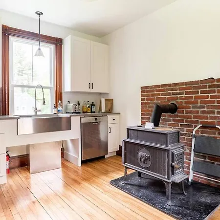 Cozy Studio In Downtown Freeport Exterior photo