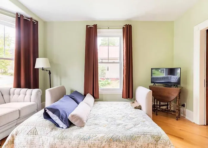 Cozy Studio In Downtown Freeport
